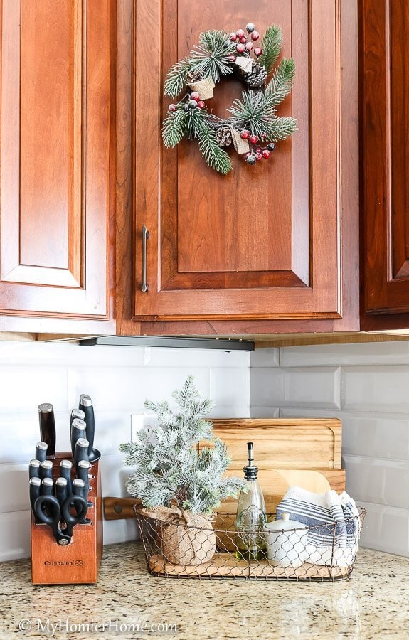 Modern Christmas Kitchen Decor with a Vintage Feel - A Slice of Style