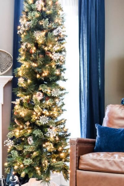 Just starting out in a new home or want to make the most of your holiday decorating? Start with these essential Christmas decorations.