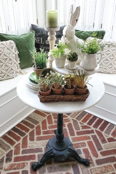 Follow the yellow brick home feature spring centerpiece