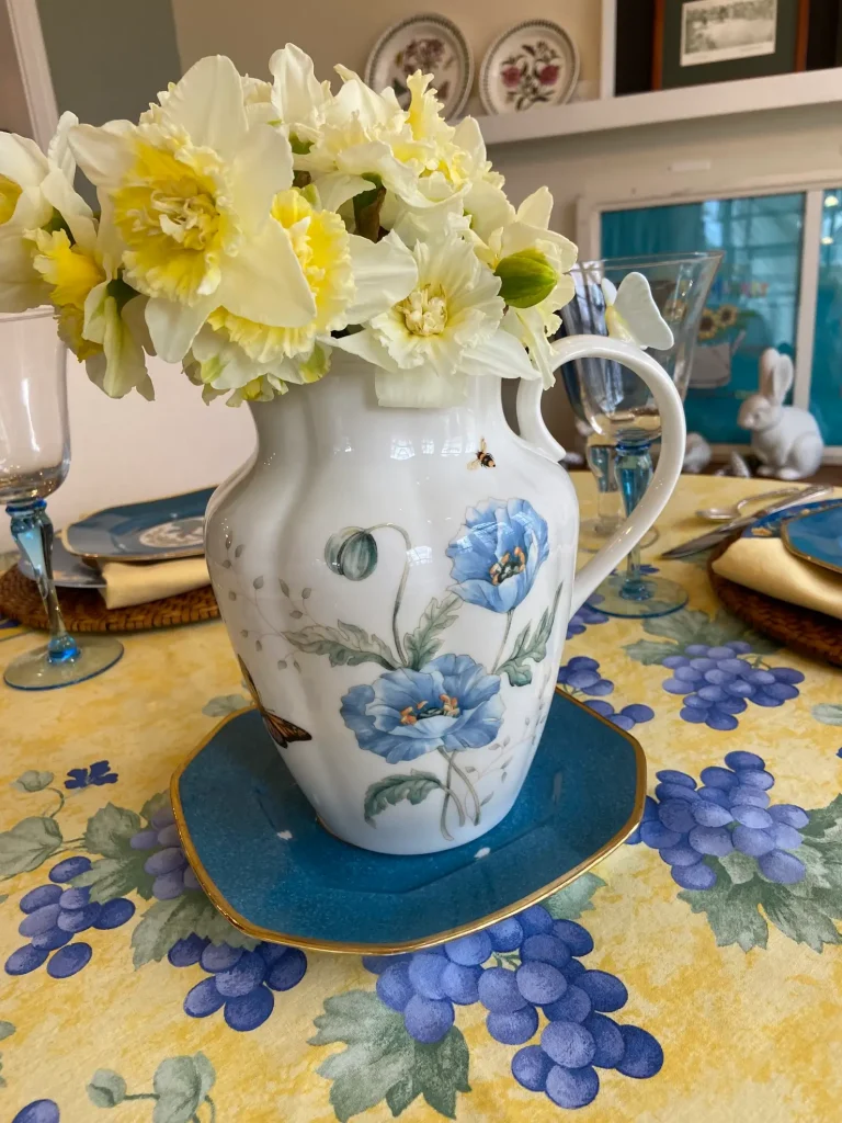 Thrifting Wonderland - France Tablescape